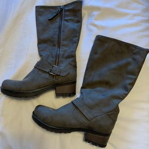 BRAND NEW SIZE 8 White Mountain Gray MidCalf Boots